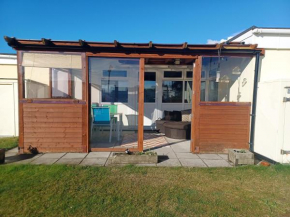 Waves And Woods Holiday Home